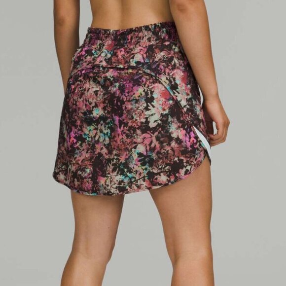 Lululemon Hotty Hot High-Rise Skirt *Long Stencil Blossom Red Multi / Sheer Blue - Picture 8 of 8